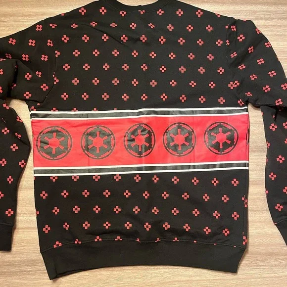 Star Wars‎ Darth Vader Ugly Christmas Sweatshirt Black Sz L JUNIORS SIZING - Picture 2 of 3